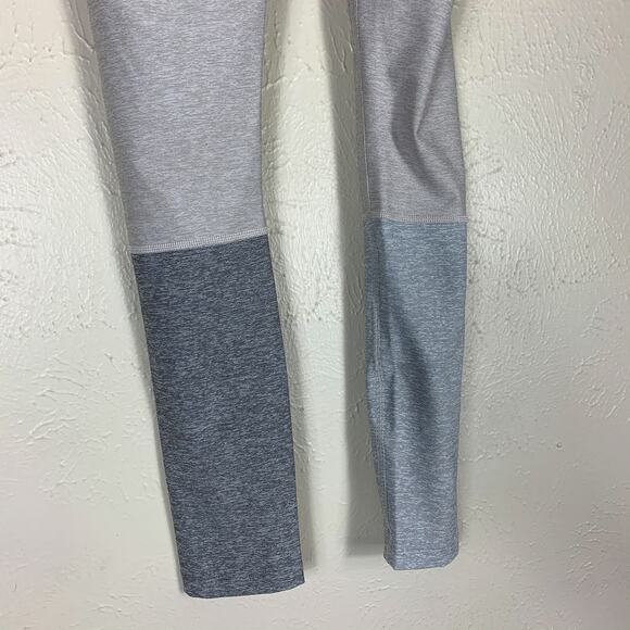 Outdoor Voices Leggings Sz XS Dipped in Oatmeal Cream Gray Colorblock - Picture 6 of 7